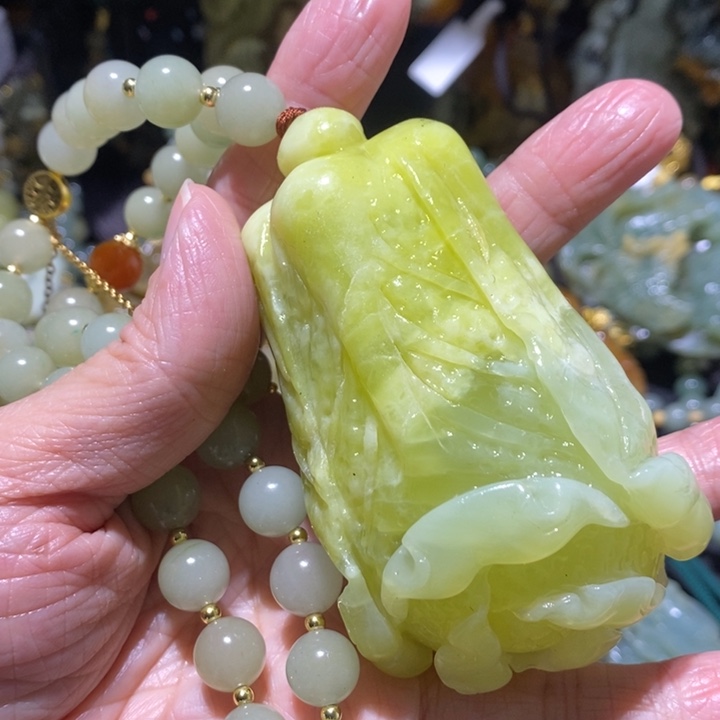 岫玉吊坠(赠链)未镶嵌