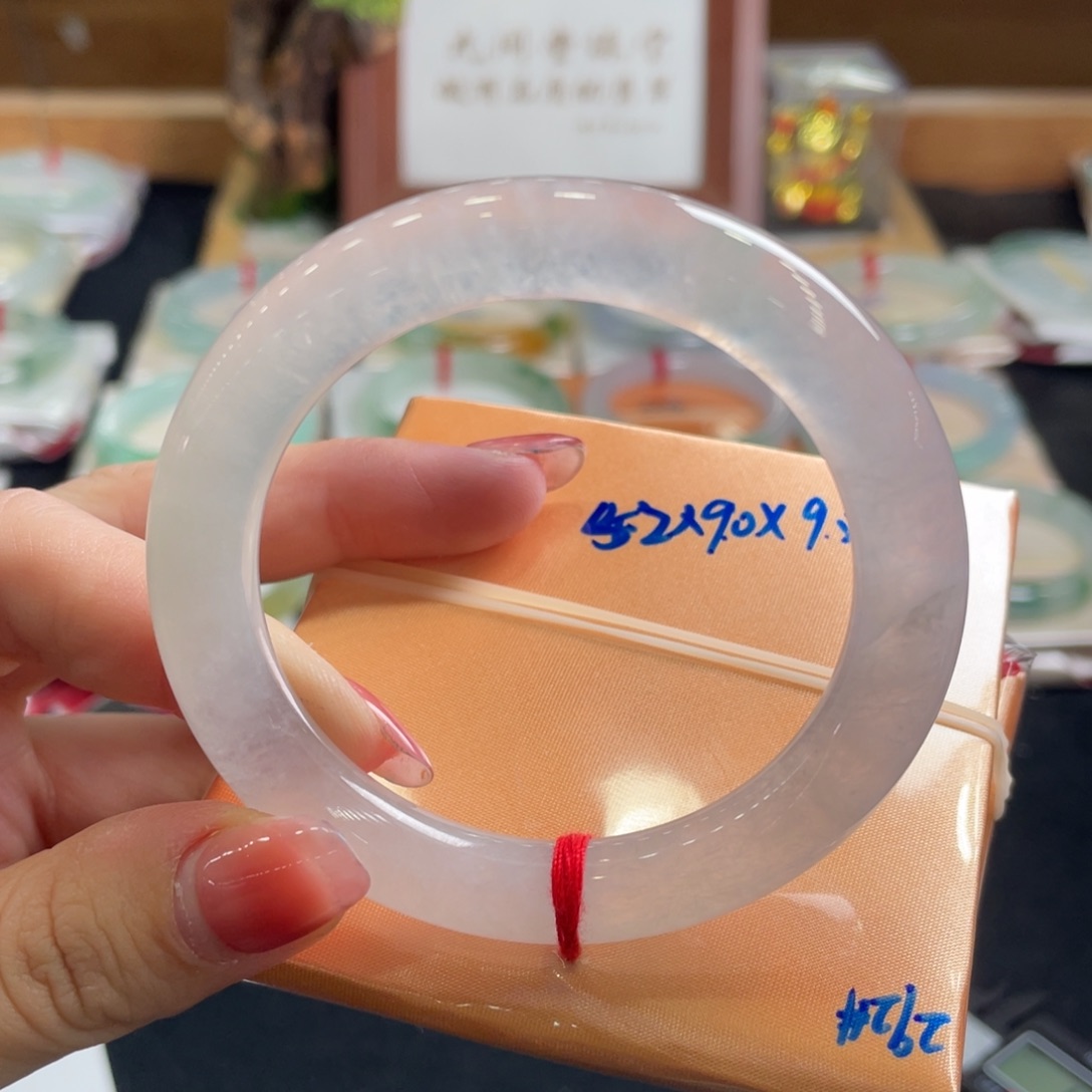 翡翠手镯未镶嵌52天然Ａ货