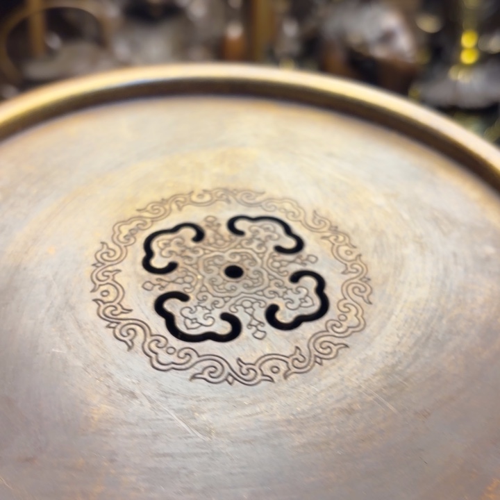 铜器摆件      点击下单