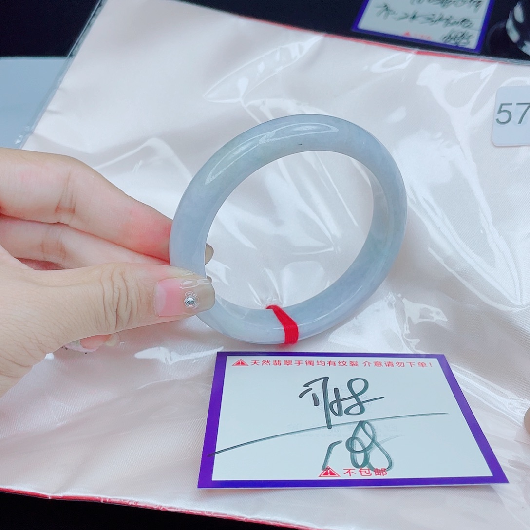 翡翠未镶嵌手镯翡翠