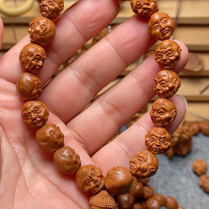 桃核雕刻十八罗汉