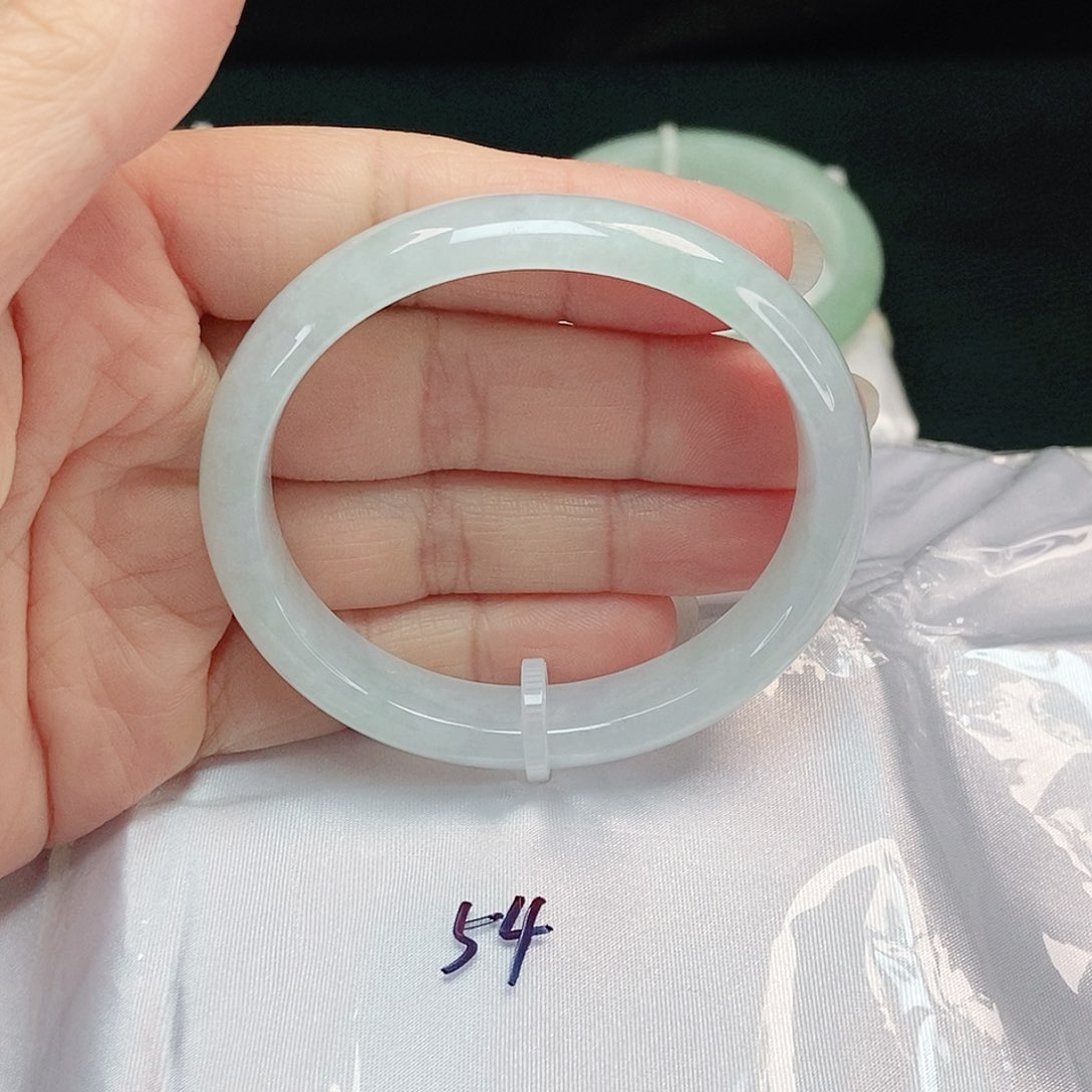 翡翠手镯未镶嵌丹****）贵妃