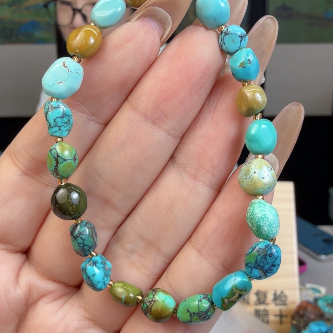 绿松石未镶嵌珠宝奇石