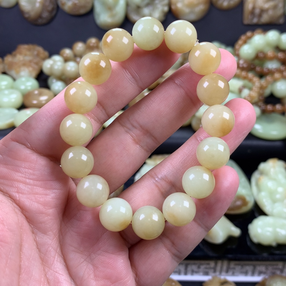 非***月和田玉未镶嵌手链