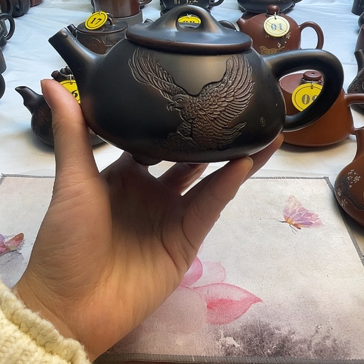 ?****广西钦州坭兴陶茶壶