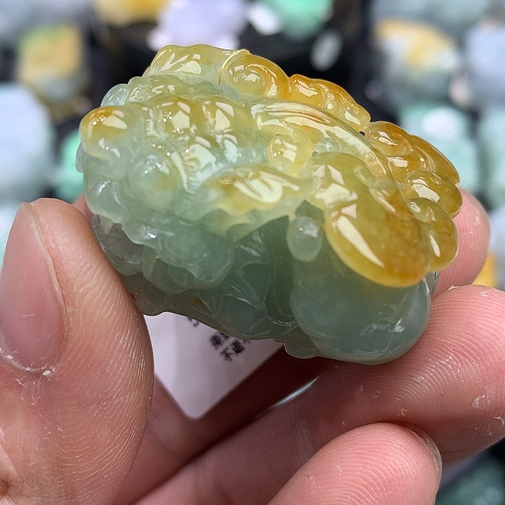 翡翠未镶嵌颈饰天然缅甸翡翠貔貅吊坠