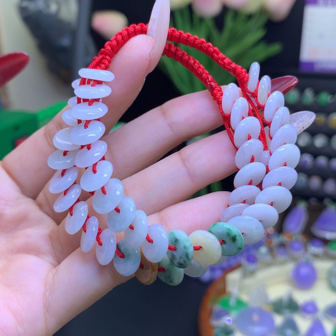 翡翠颈饰未镶嵌天然