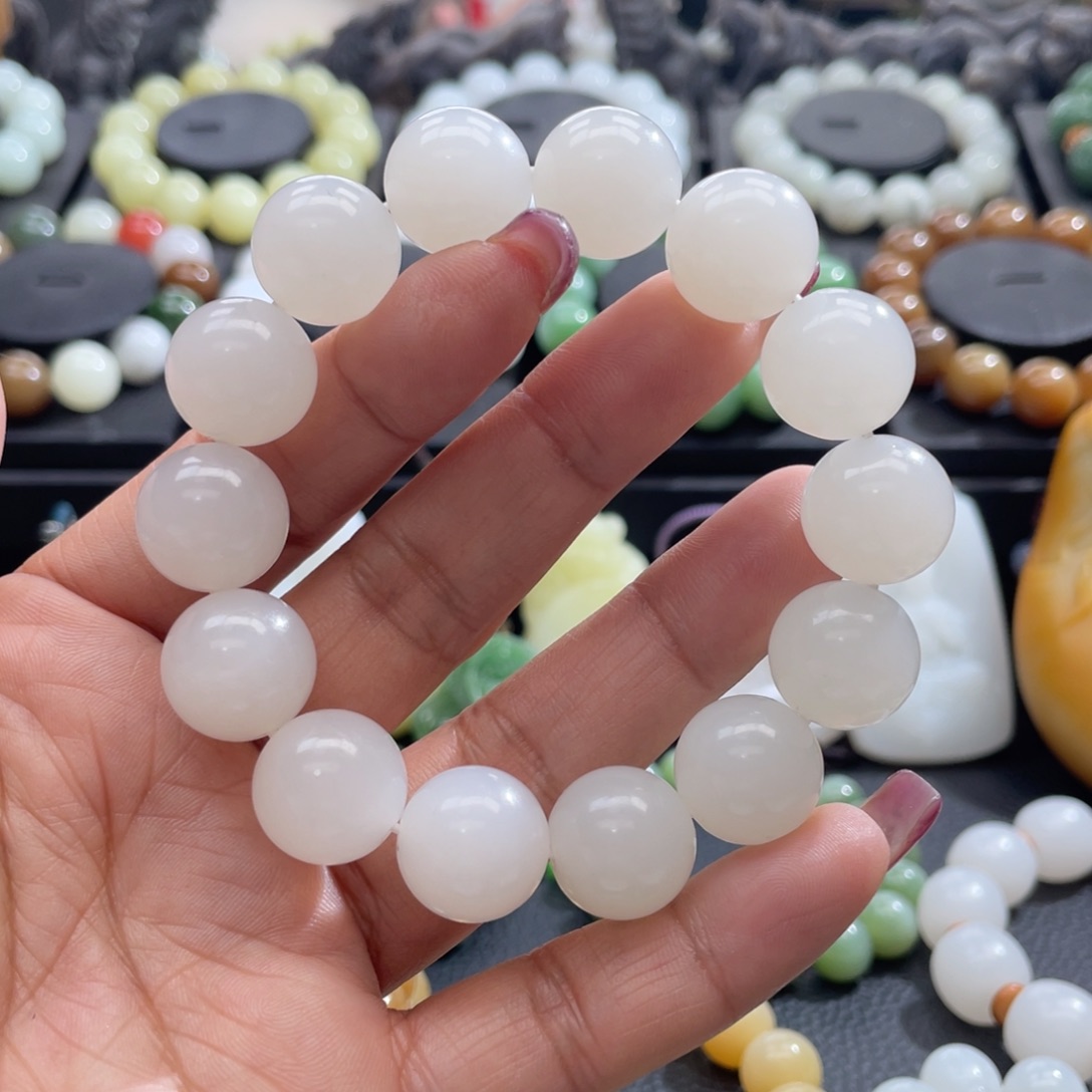 和田玉手串未镶嵌