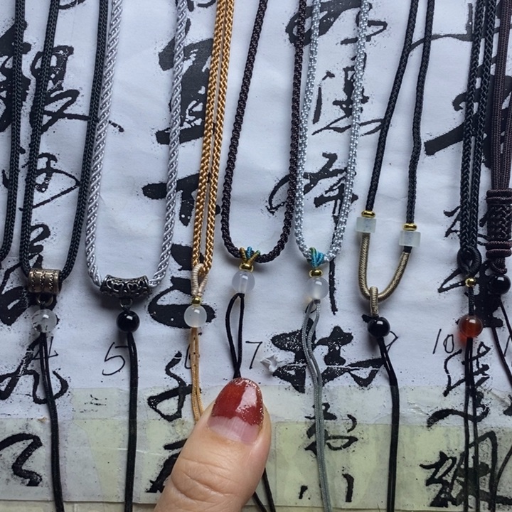 蛇纹石玉颈饰合金零*