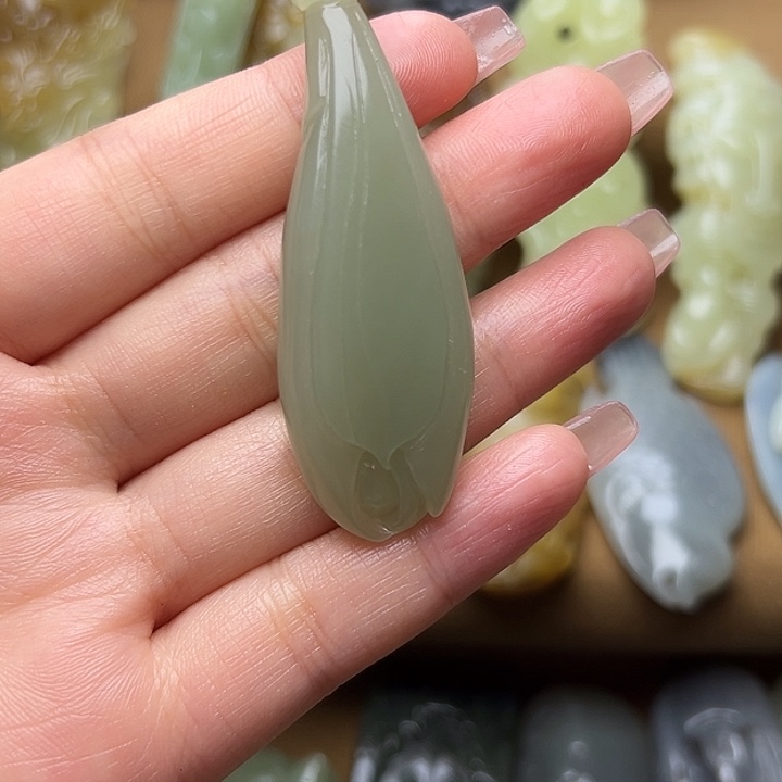 未镶嵌和田玉挂件