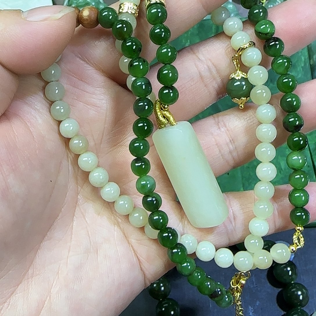 和田玉未镶嵌珠宝半成品