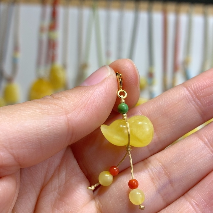 七***七蜜蜡未镶嵌手链配饰葫芦