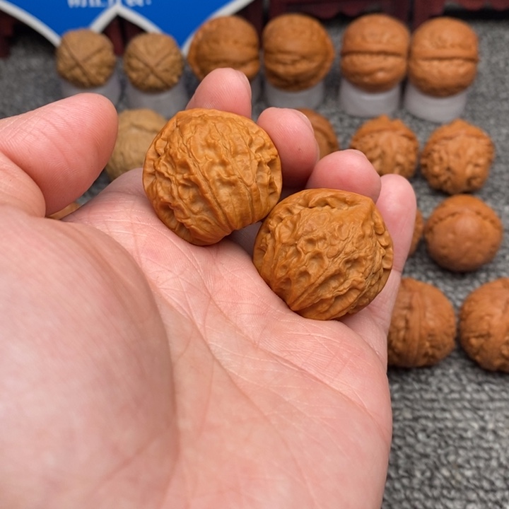 文玩核桃把件Q…………