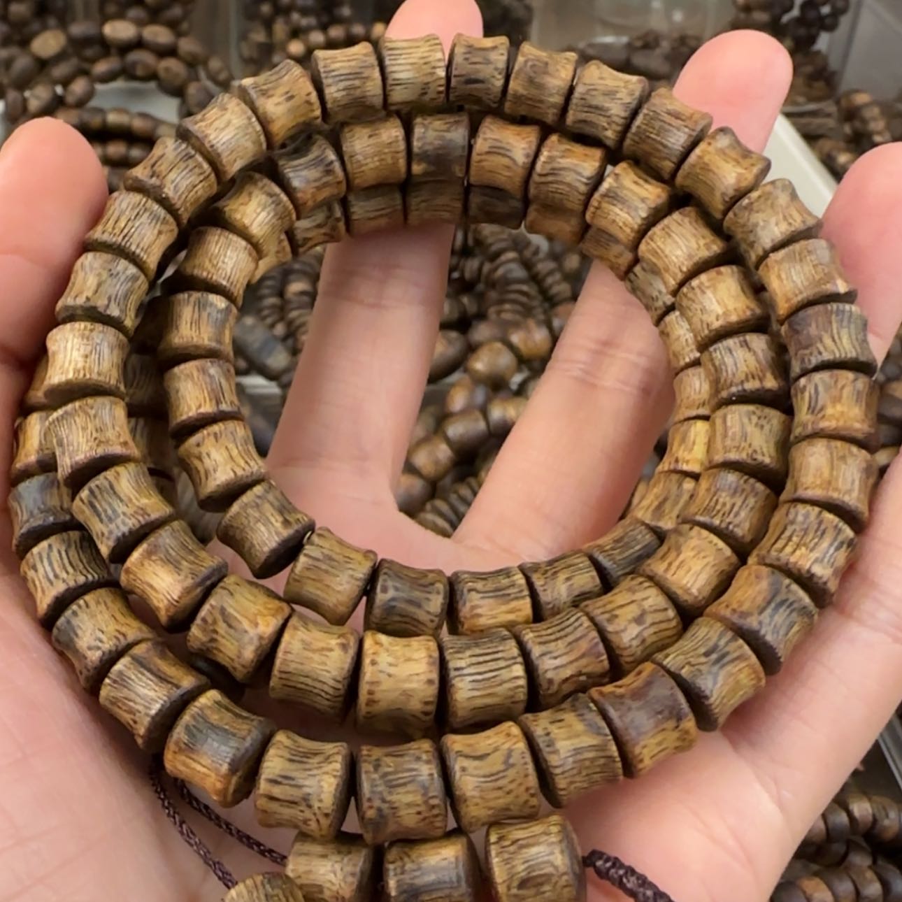 【闪购商品】沉香手串一**风奇楠手串24.8克