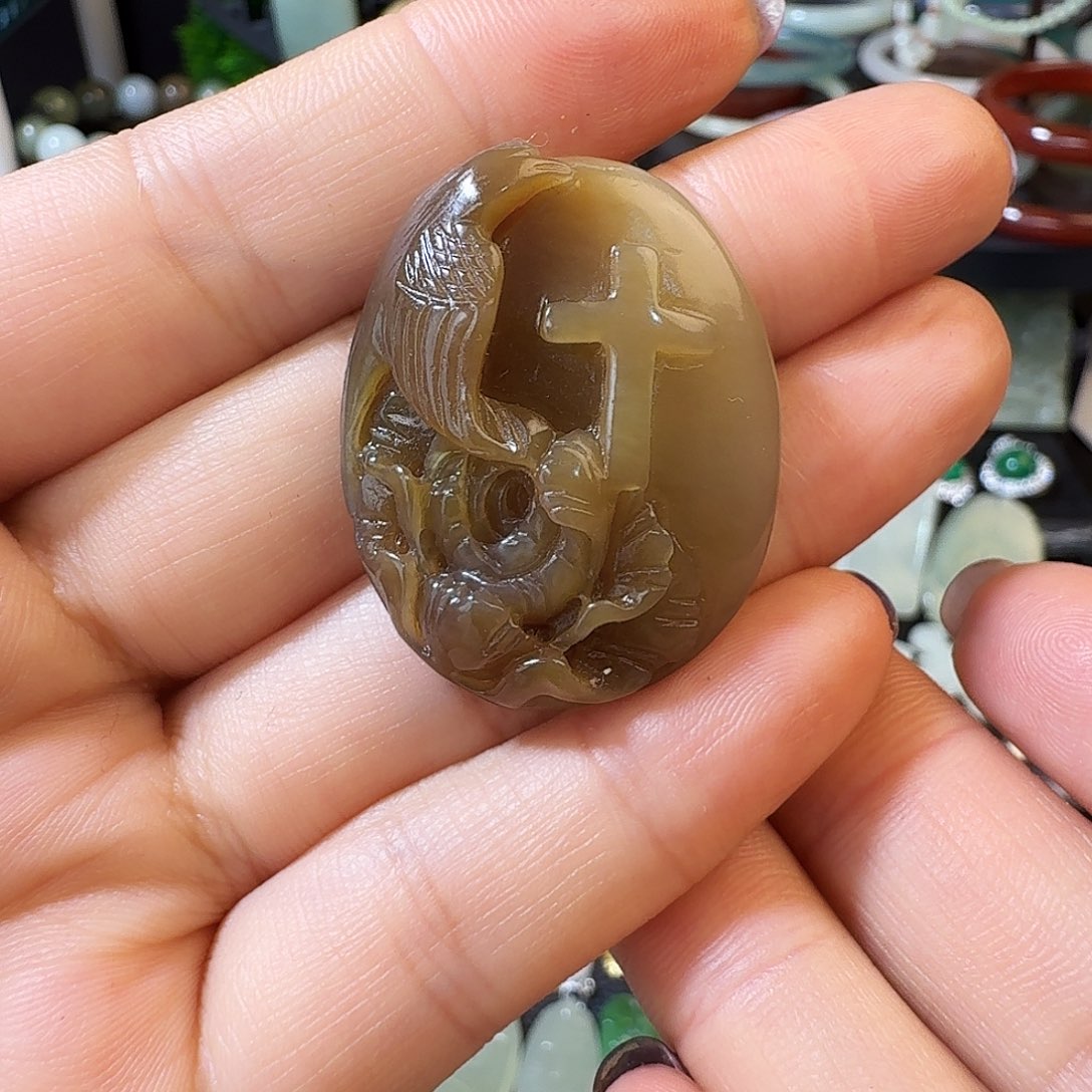 和田玉未镶嵌颈饰