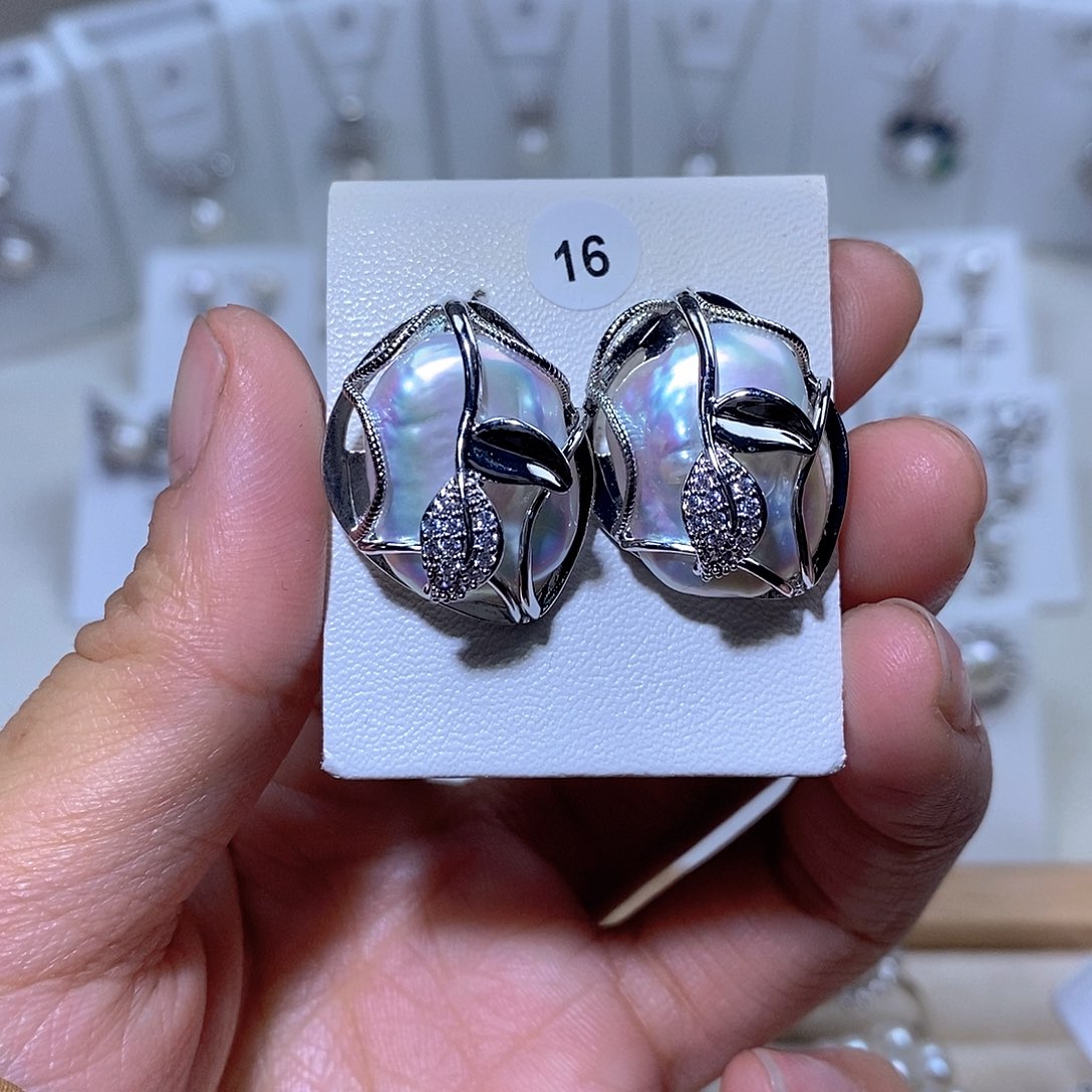 淡水珍珠未镶嵌耳饰