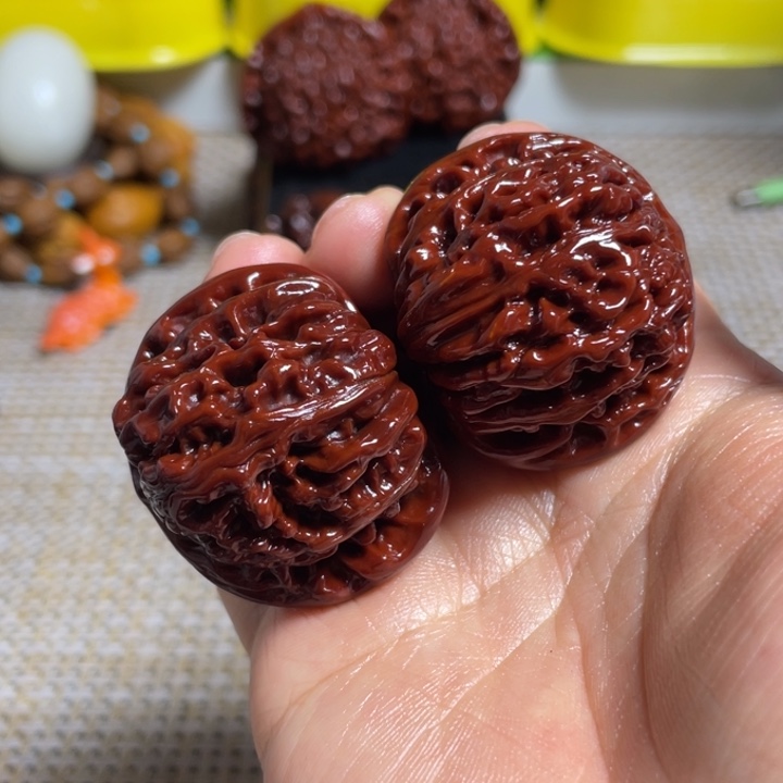 把件桃核40四座楼狮子头