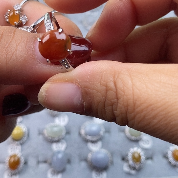 未镶嵌戒指翡翠小*爱缅甸