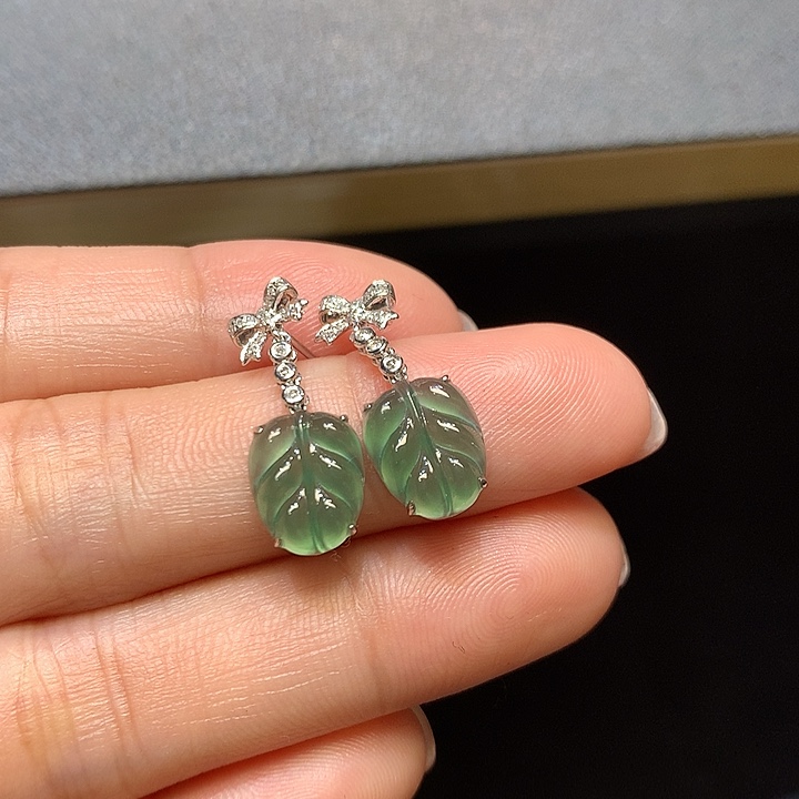 翡翠耳饰18K金镶嵌耳饰