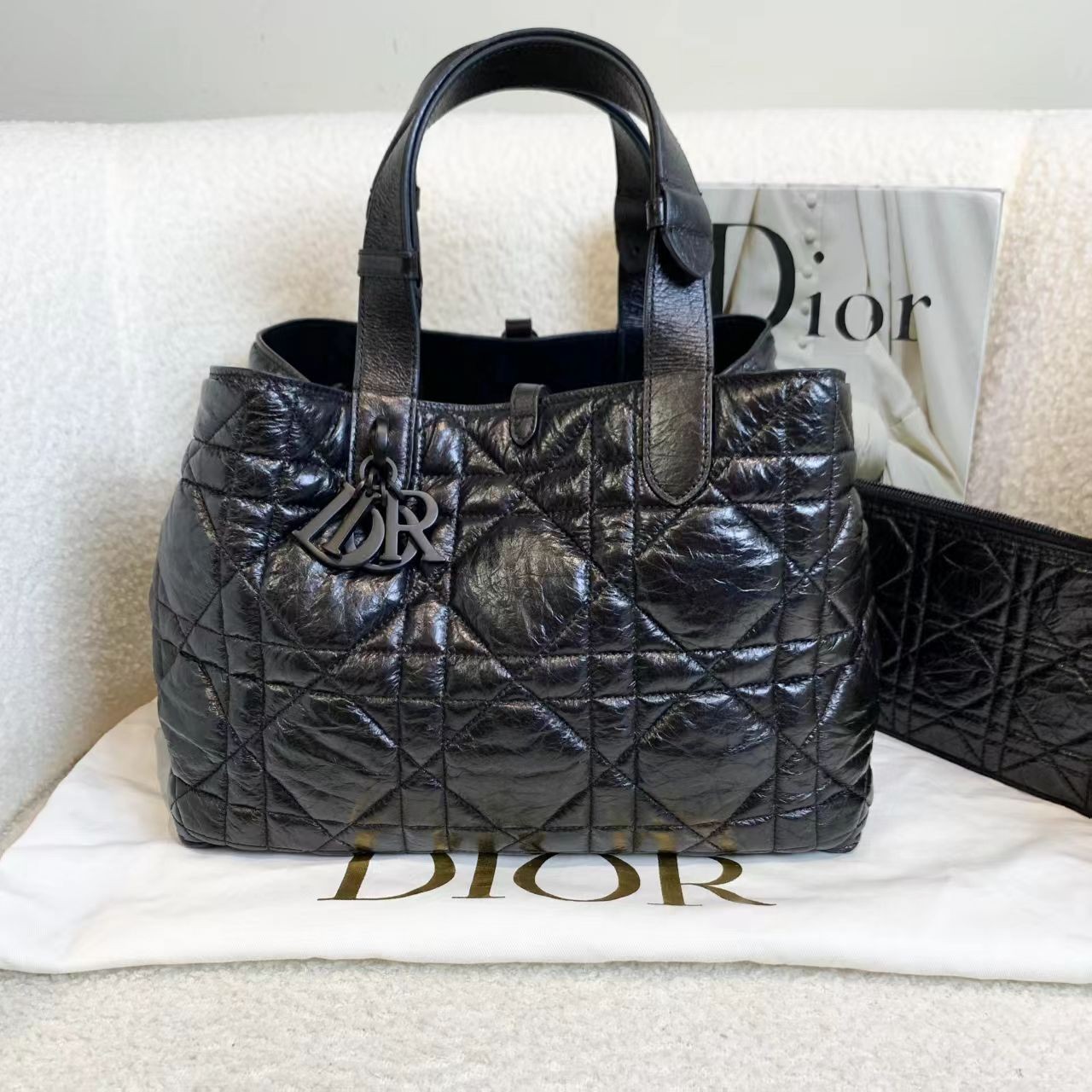 99新 DIOR/迪奥 壹臻/黑色油腊touiours包中号 23351589