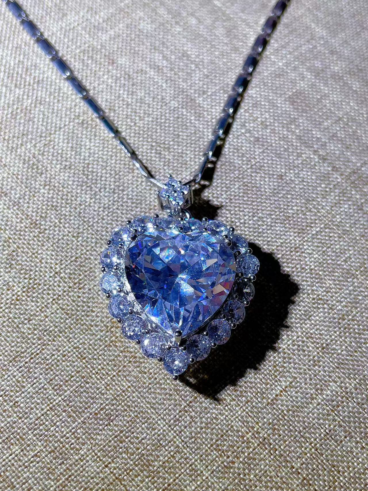 吊坠 璀璨精美Tbbo30-30