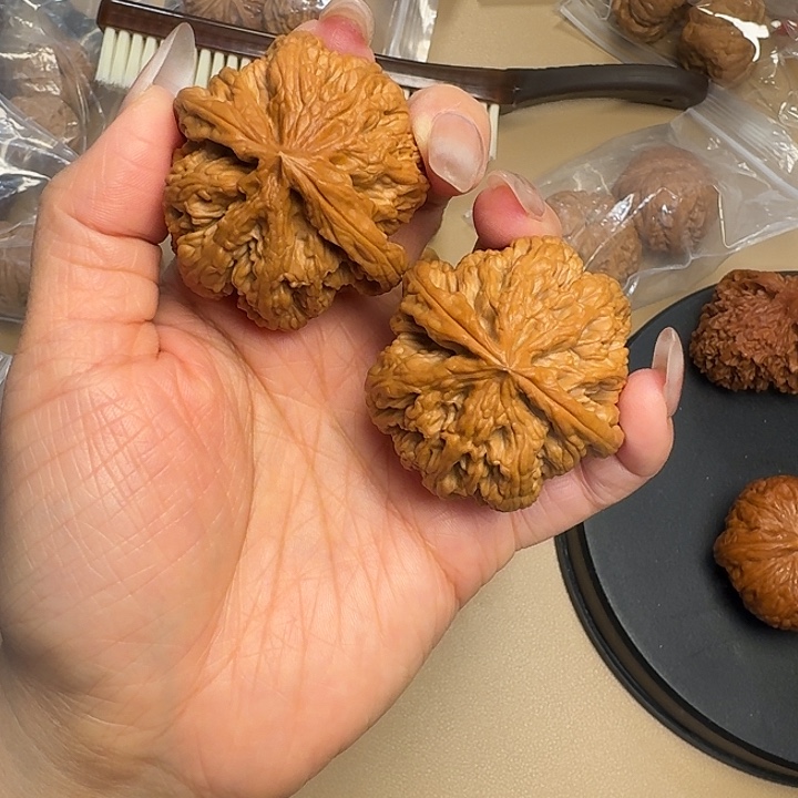 文玩核桃吊坠全品粗筋