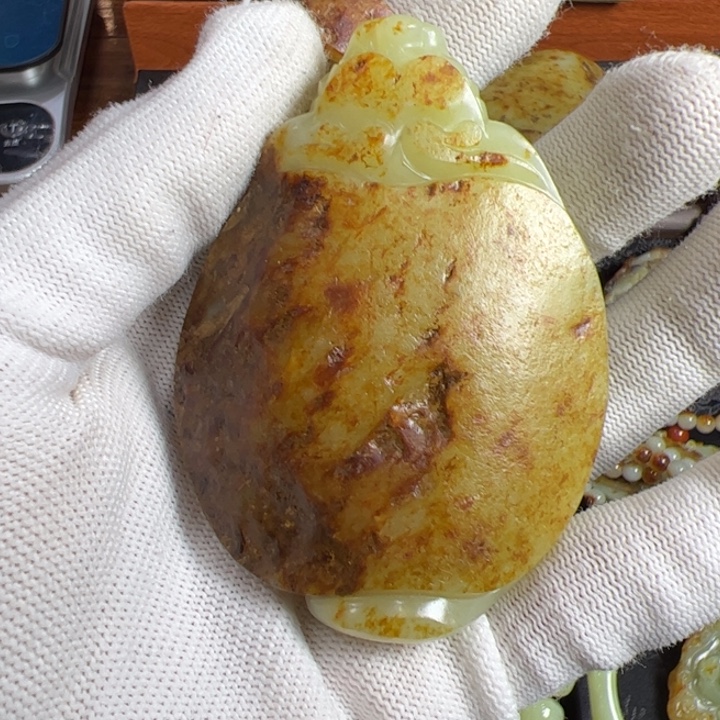 职***手岫岩河磨玉（透闪石质玉）未镶嵌颈饰