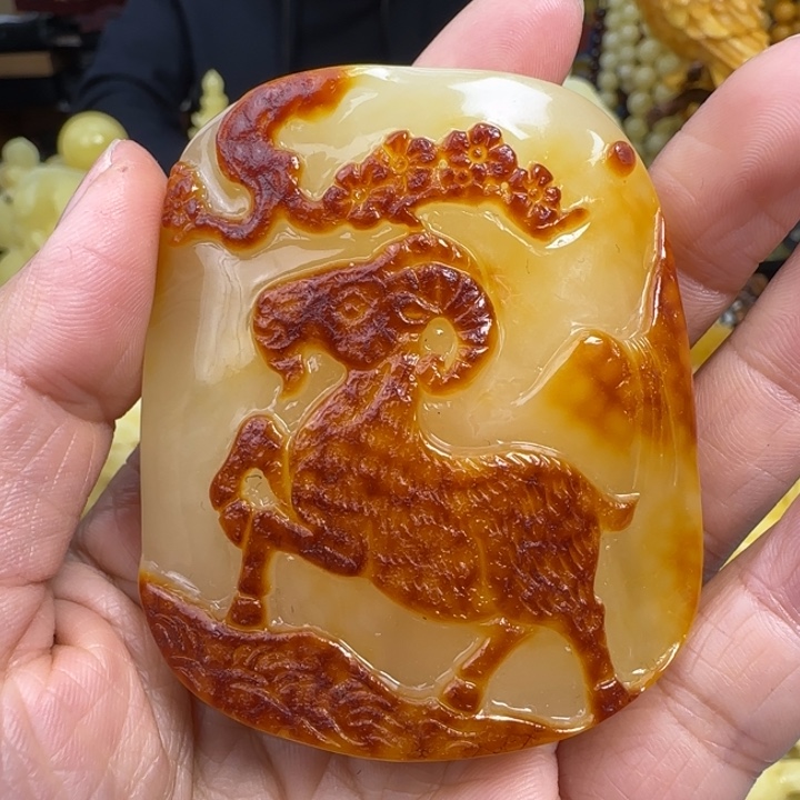 蜜蜡珠宝奇石未镶嵌