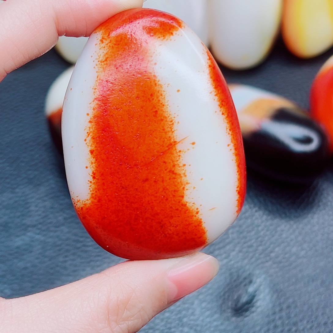 青***车和田玉未镶嵌挂件