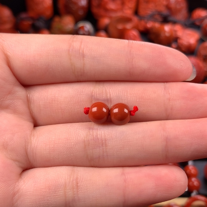 未镶嵌老型对珠7.5mm南红玛瑙