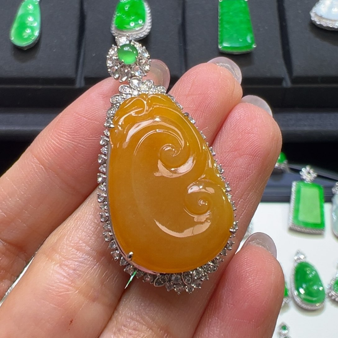 翡翠颈饰18K金镶嵌雪*儿48小时鉴赏期 超时不退不换