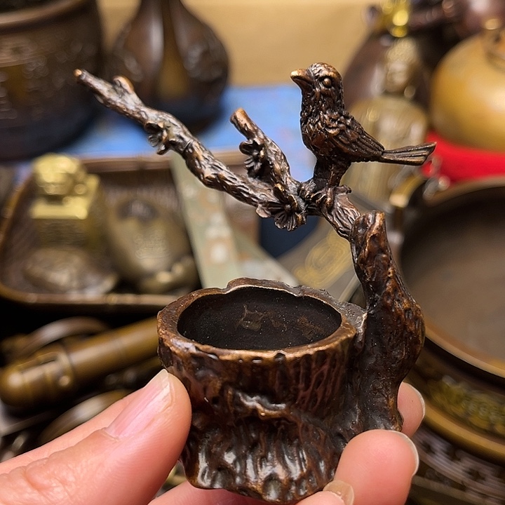 精美铜器批发档口