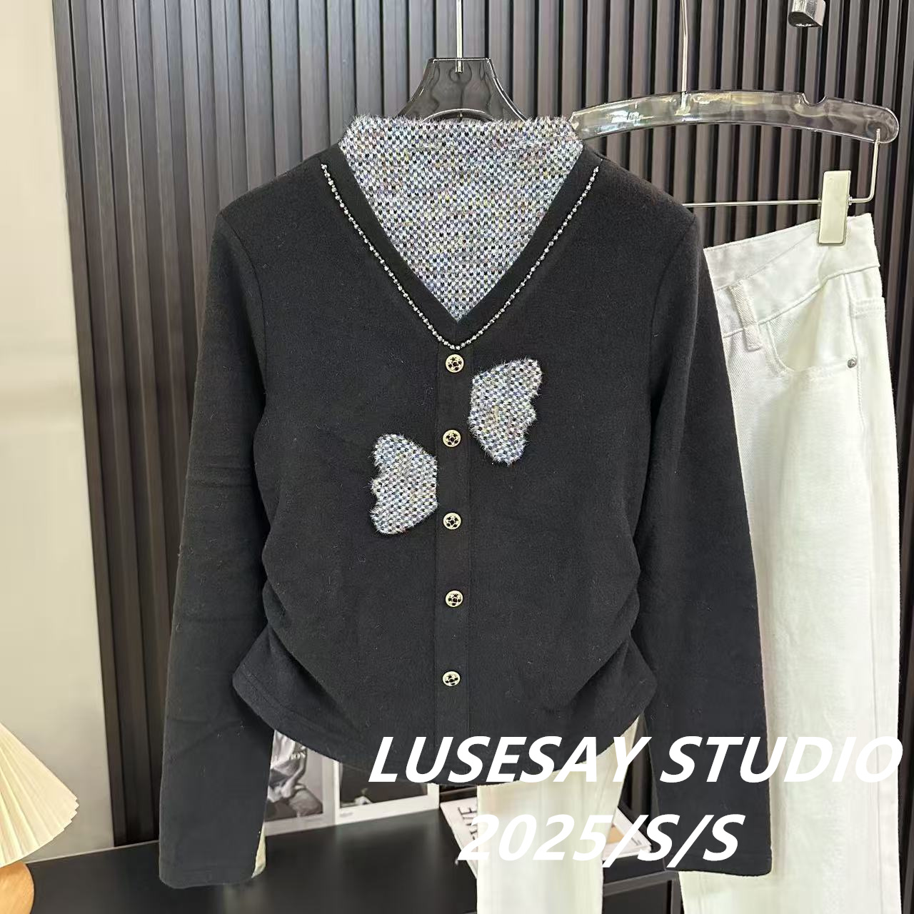 LUSESAY 气质显瘦拼接撞色设计 2025秋冬新款百搭长袖女上衣