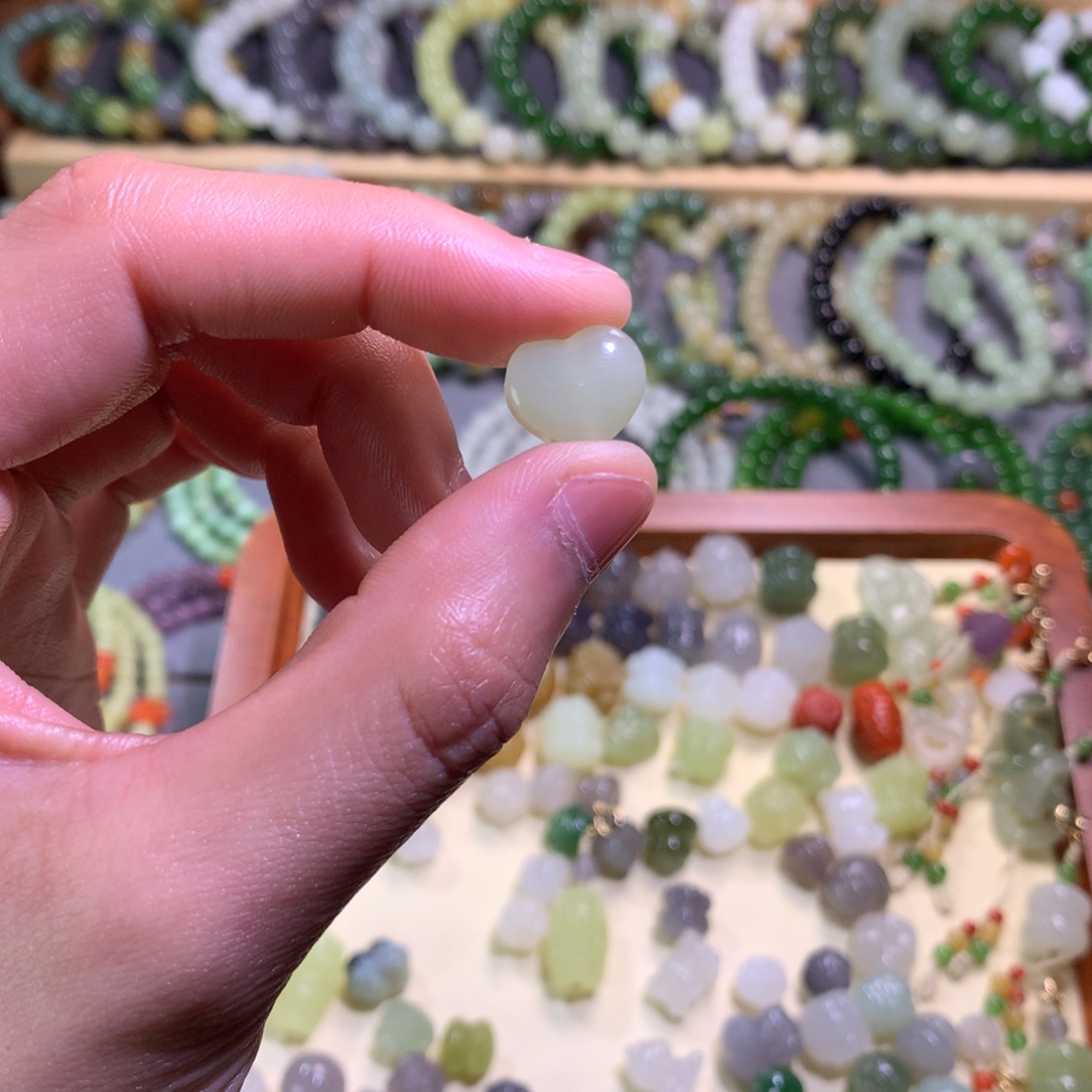 和田玉未镶嵌手链