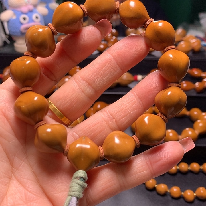 张***志橄榄核手串/手链三花手串