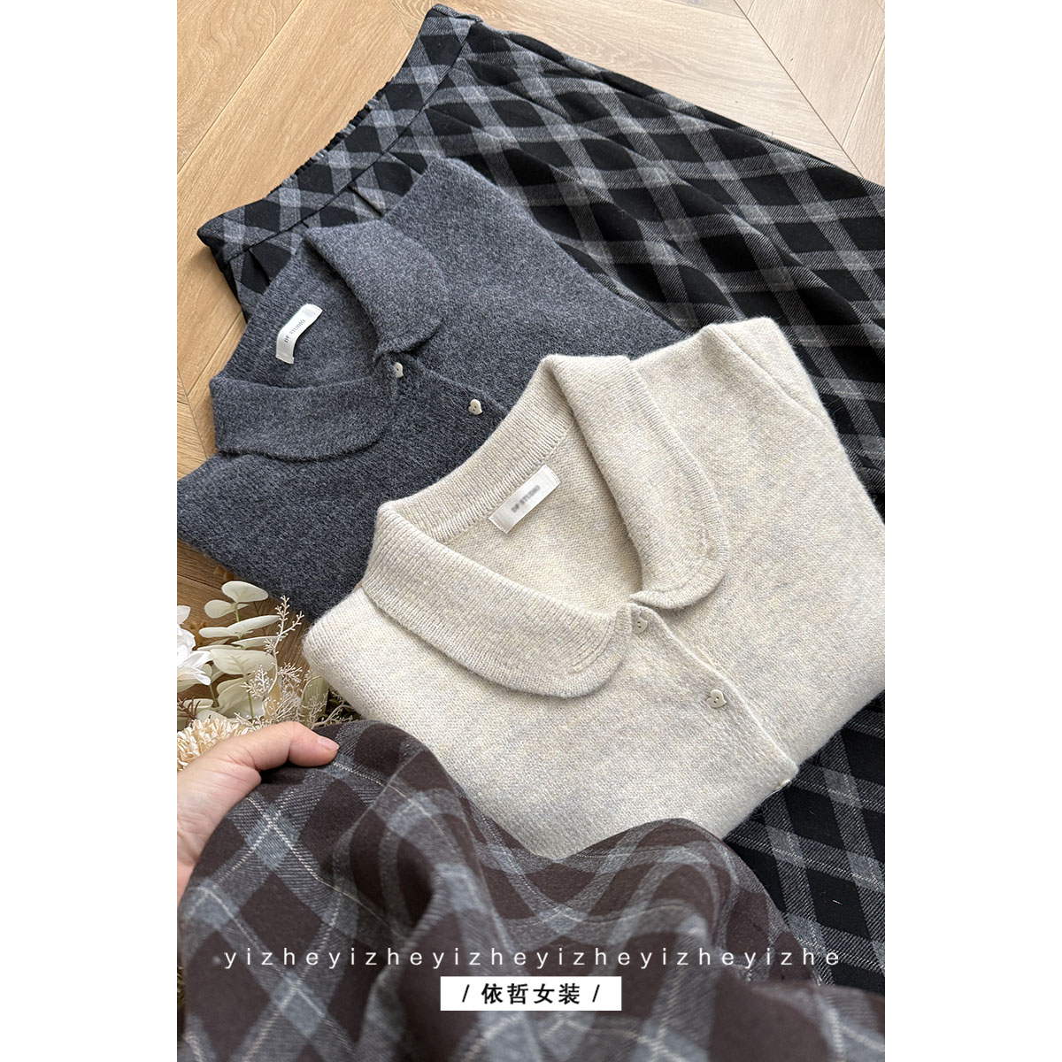 “”心动女孩“”小圆领毛衣开衫2025气质短款宽松温柔秋冬法式