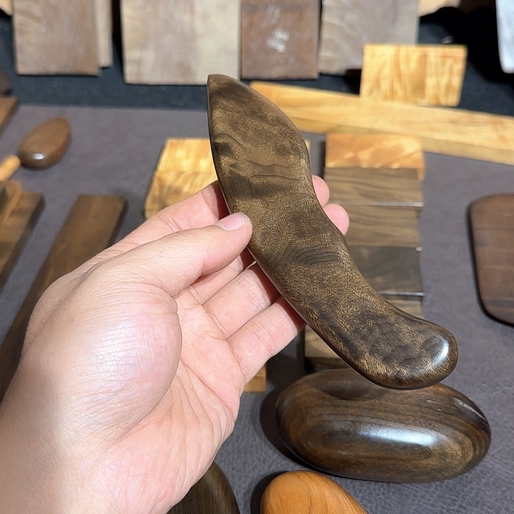 恒***业木质直播间一物一拍截图