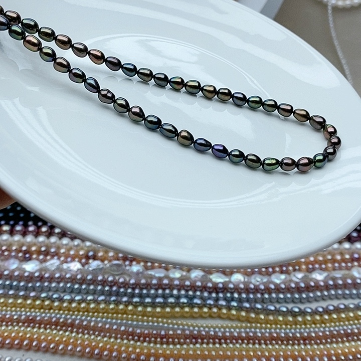 淡水珍珠颈饰未镶嵌