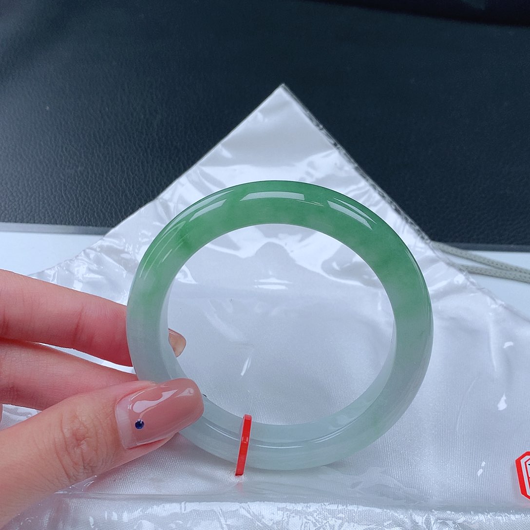 未镶嵌手镯翡翠021