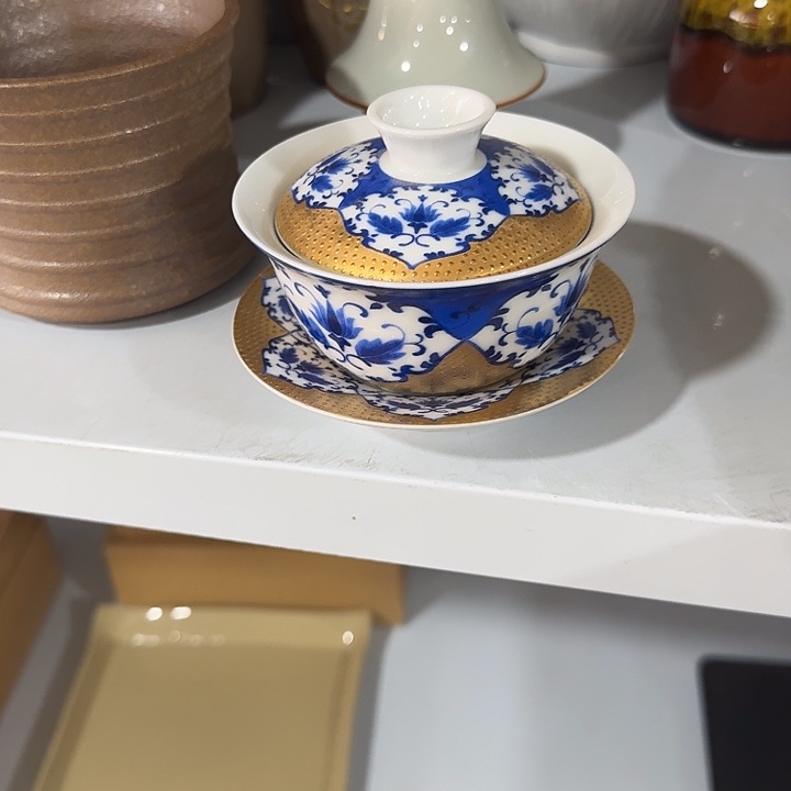 主人杯一个。。。。瓷