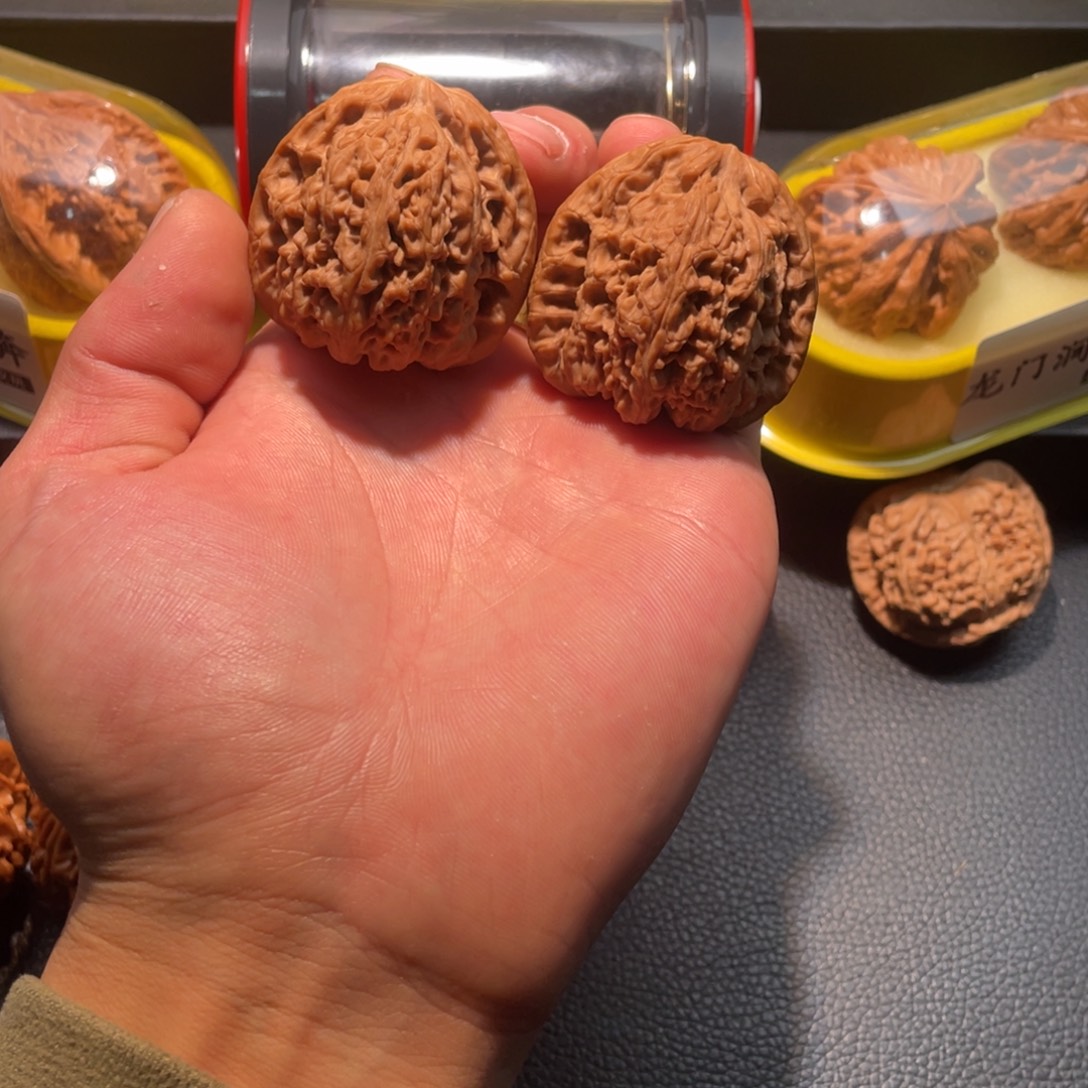 ｀****吊坠文玩核桃南疆