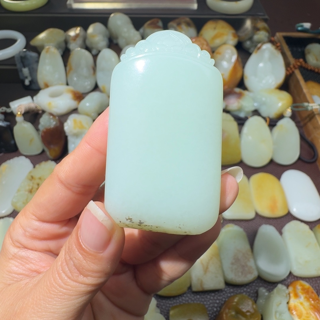 和田玉未镶嵌吊坠(不含链)