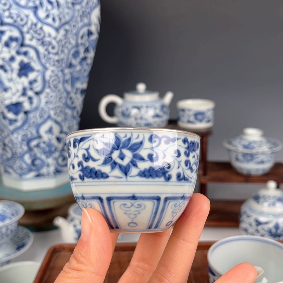 缠枝莲青花杯子杯子