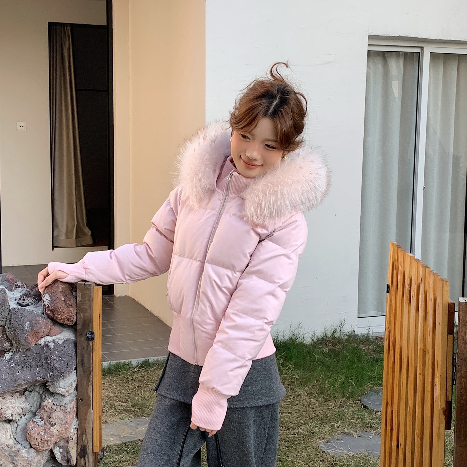 HELLO真毛领连帽短款高级感羽绒服女显瘦收腰百搭高腰小个子外套