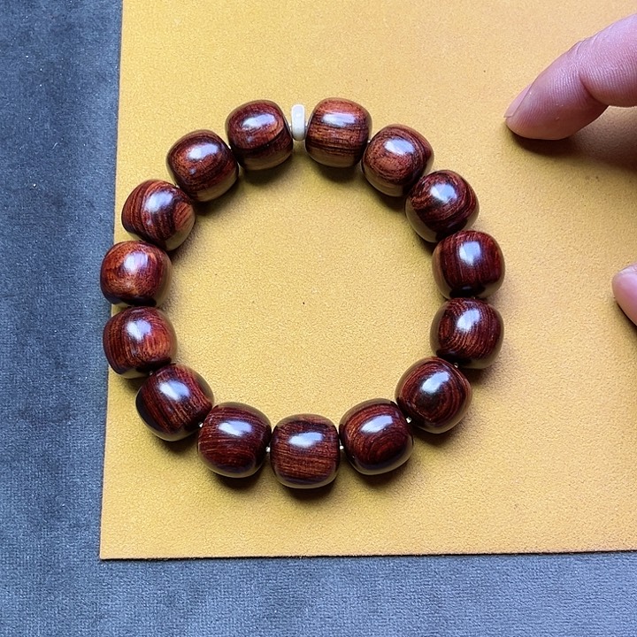 黄花梨/降香黄檀手串/手链1.5*1.6老型油梨老料