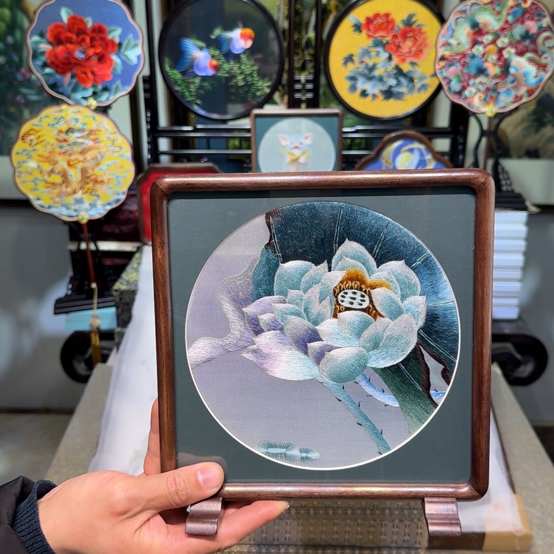 刺绣刺绣工艺精湛