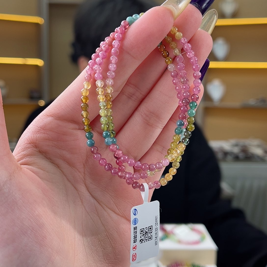 碧玺碧玺3mm（多样性发一件未镶嵌