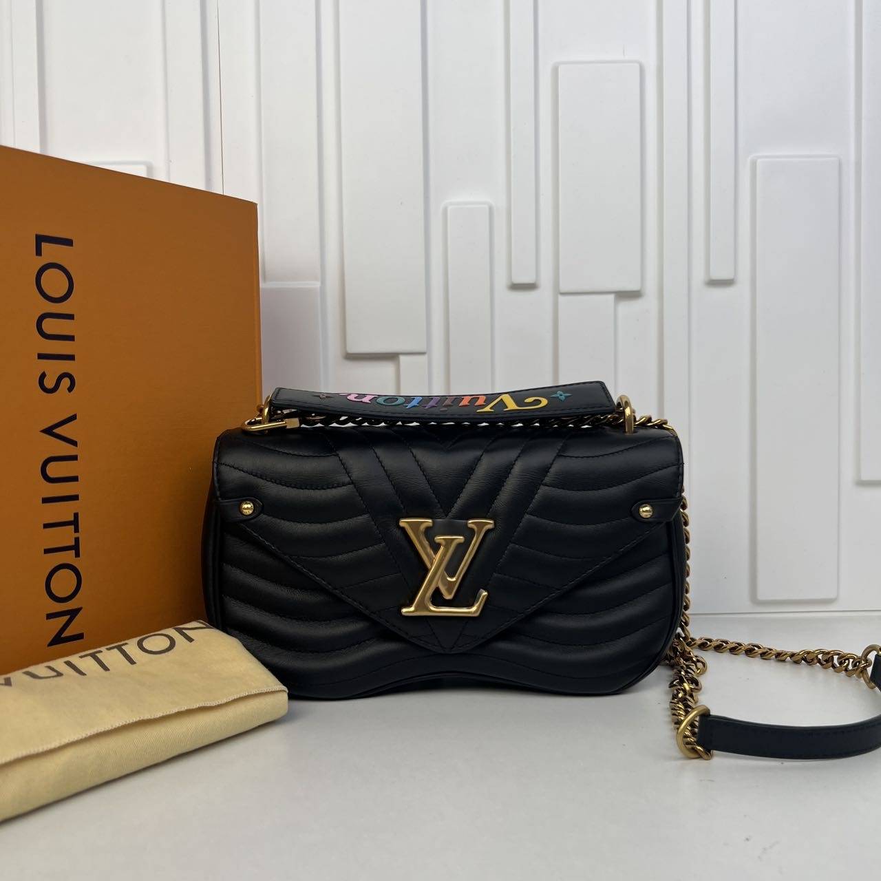 99新 LouisVuitton/路易威登 玺越奢品 LV屁桃小号斜挎包 THXF138