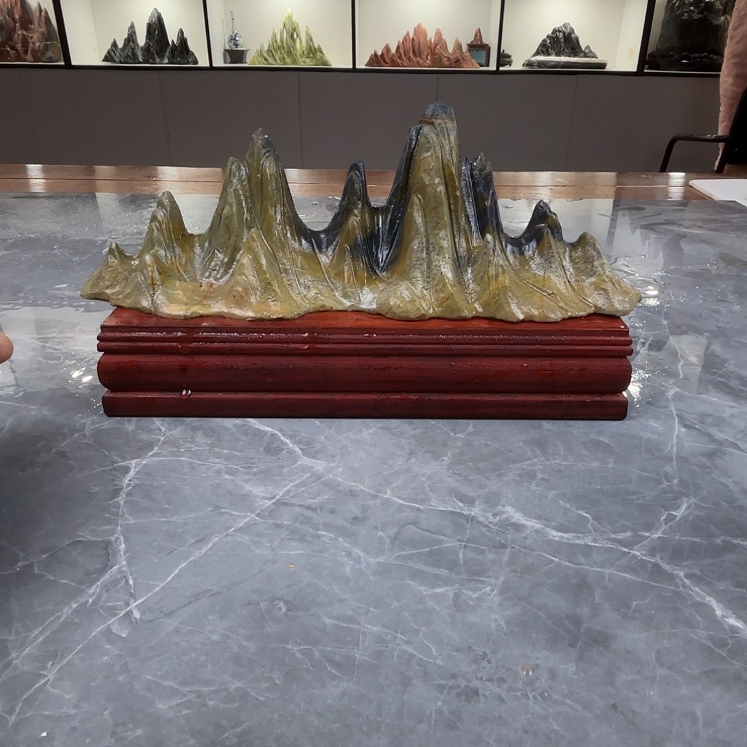 旺***林石材灵璧石雕刻山峰摆件