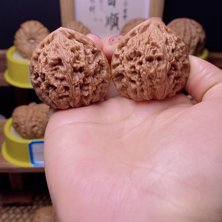 文玩核桃把件水龙